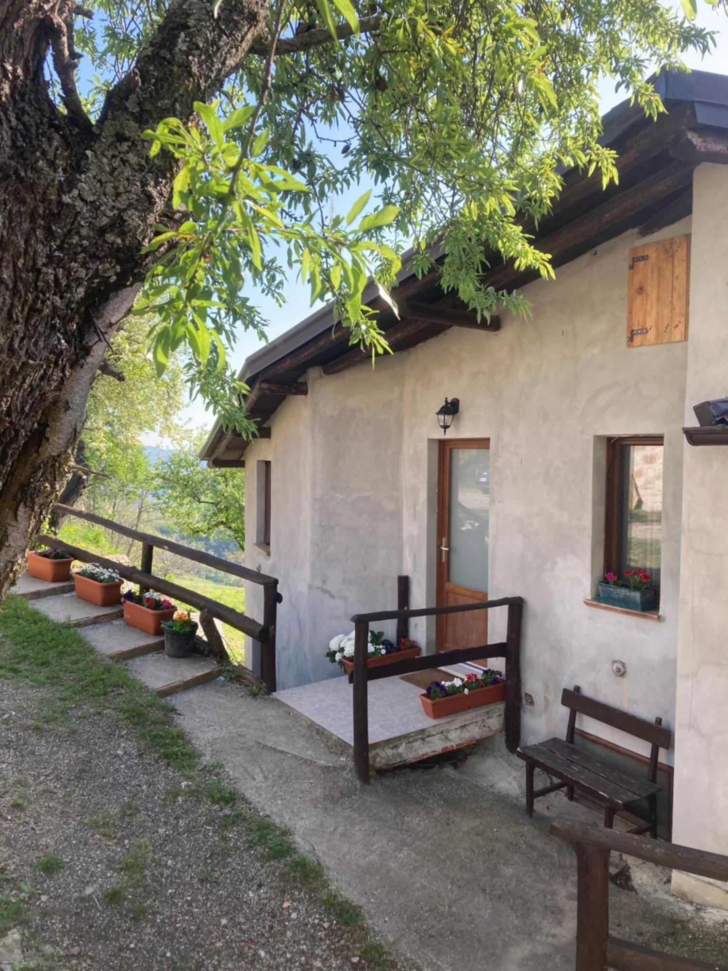 Casa Nella Natura A Bobbio Exteriör bild